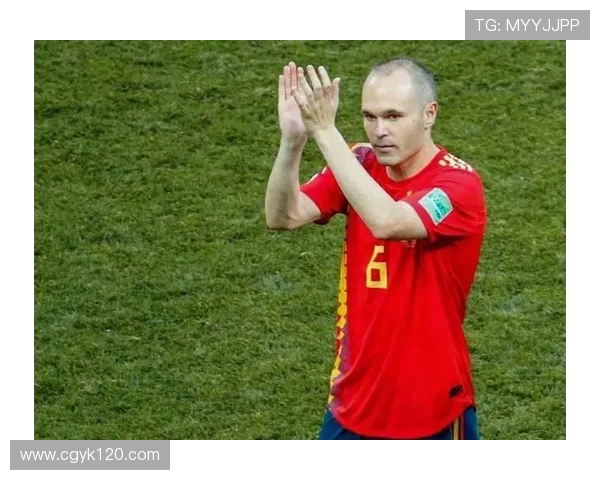 伊涅斯塔现身迪拜进修教练课程社媒晒图传递足球精神运动之路